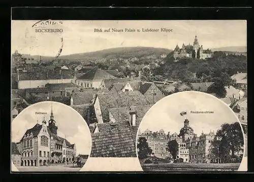 AK Bückeburg, Blick auf Neues Palais u. Luhdener Klippe, Rathaus