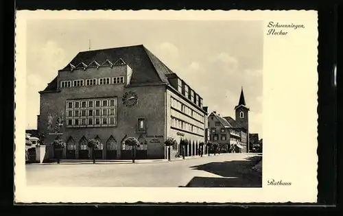 AK Schwenningen a. Neckar, Strassenpartie mit Rathaus