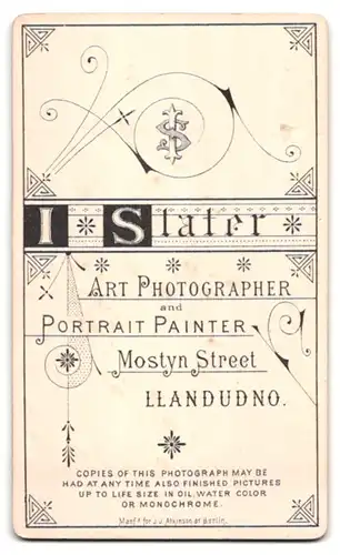 Fotografie I. Slater, Llandudno, Mostyn Street, Älterer Herr im Anzug mit Walross