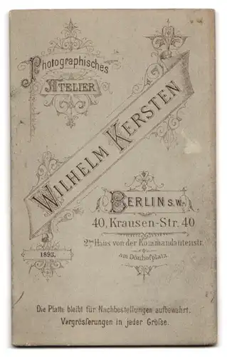 Fotografie Wilhelm Kersten, Berlin, Krausen-Strasse 40, Eleganter Herr mit Schnauzbart