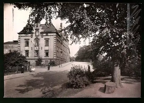 Fotografie Brück & Sohn Meissen, Ansicht Limbach, Amtsgericht & Strassenansicht