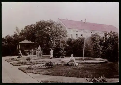 Fotografie Brück & Sohn Meissen, Ansicht Porschnitz, Rittergut mit Pavillon & Springbrunnen
