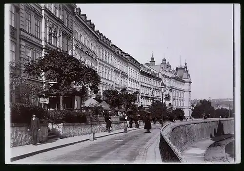 Fotografie Brück & Sohn Meissen, Ansicht Karlsbad, Partie in der Gartenzeile am Haus Blücher