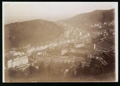 Fotografie Brück & Sohn Meissen, Ansicht Karlsbad, Blick auf die Stadt von der Franz Josefs Höhe aus gesehen