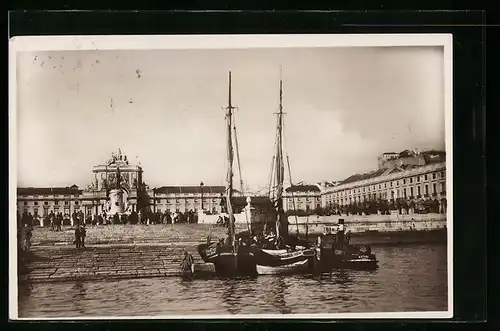 AK Lissabon, Segelboote im Hafen