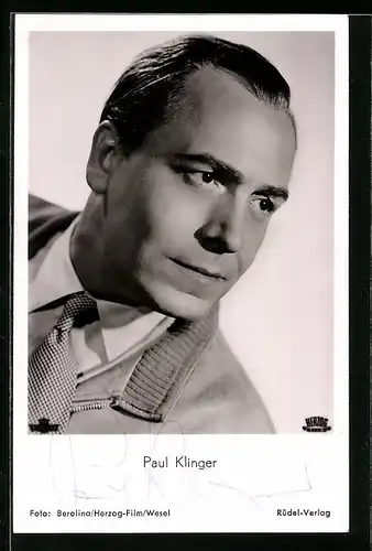 AK Schauspieler Paul Klinger schaut zur Seite