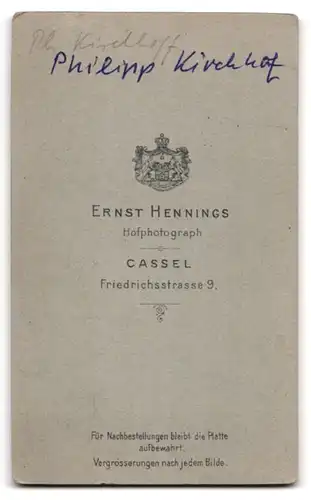 Fotografie Ernst Hennings, Cassel, Friedrichs-Str. 9, Portrait Philipp Kirchhof elegant im Jackett