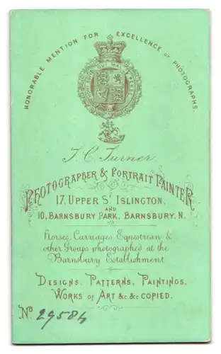 Fotografie Painter, Islington, 17 Upper St., Portrait junger Mann elegant im Anzug