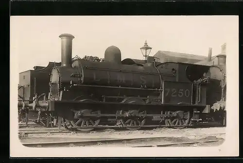 Foto-AK LMS Lokomotive der englischen Eisenbahn, LMS 7250