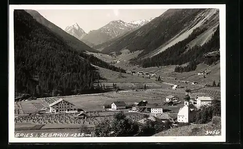 AK Gries i. Sellrain, Ortsansicht mit Feldern aus der Vogelschau