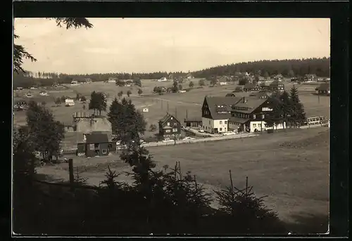 AK Mühlleithen im Vogtl., Ortsansicht mit HO-Hotel Buschhaus