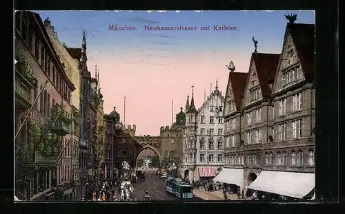AK München, Neuhauserstrasse mit Karlstor und Strassenbahn