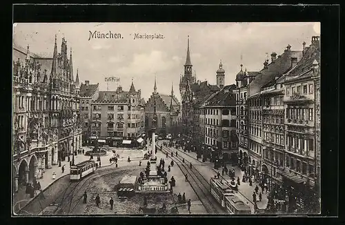AK München, Strassenbahnen am Marienplatz