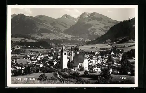 AK Kitzbühel, Ortsansicht mit Gebirgskette