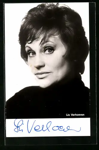 AK Schauspielerin Lis Verhoeven charmant mit kurzem dunklen Haar, Autograph
