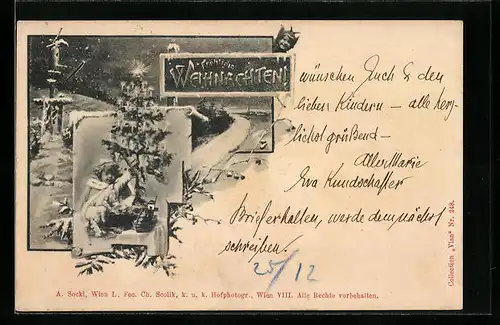 Künstler-AK Charles Scolik: Fröhliche Weihnachten, Kind unter einem Weihnachtsbaum, schneebedeckte Landschaft