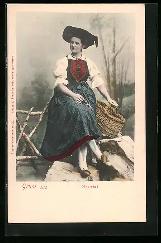 AK Schöne Südtirolerin in Tracht aus dem Sarntal