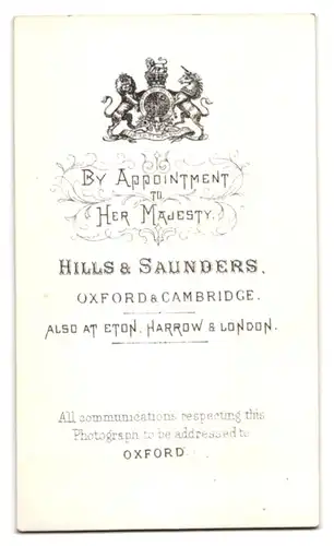 Fotografie Hills & Saunders, Oxford, Gutbürgerlicher Herr im Anzug mit Krawatte