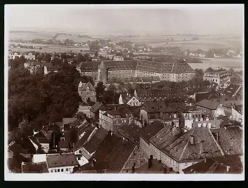 Fotografie Brück & Sohn Meissen, Ansicht Freiberg i. Sa., Blick über die Stadt zum Schloss Freudenstein vom Petriturm aus