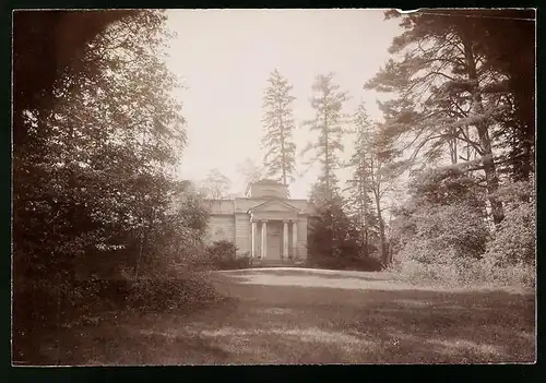 Fotografie Brück & Sohn Meissen, Ansicht Waldenburg i. Sa., Partie im fürstlichen Park Grünfeld