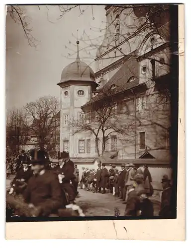 Fotografie Brück & Sohn Meissen, Ansicht Panschwitz, Prozessions Osterreiten am Kloster St. Marienstern