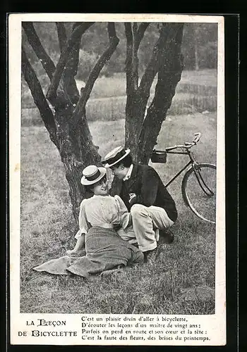 AK La Lecon de Bicyclette, Fahrradfahrer mit der Liebsten