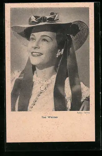 AK Schauspielerin Ilse Werner mit einem Hut