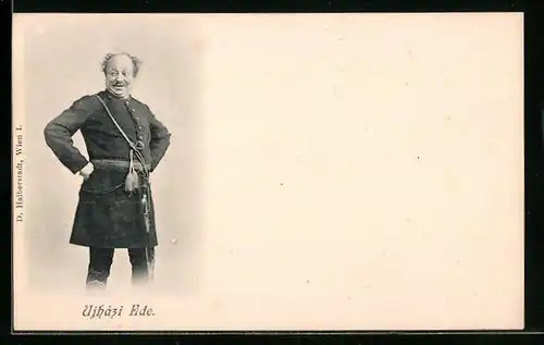 AK Schauspieler Uihazi Ede posiert in Uniform