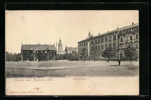 AK Riesa /Elbe, Partie am Albert-Platz