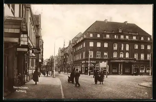 AK Neumünster, Strassenpartie am Kuhberg mit Bahnhofs-Hotel