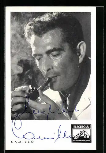 AK Musiker Camillo steckt sich eine Pfeife an, Autograph