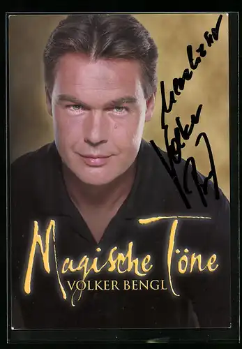 AK Musiker Volker Bengl im schwarzen Hemd, Autograph