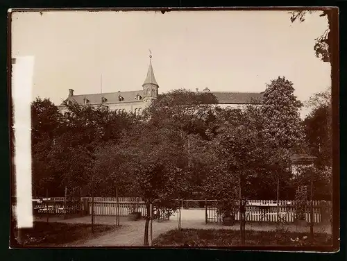 Fotografie Brück & Sohn Meissen, Ansicht Ilsenburg / Harz, Blick auf das Fürstliche Schloss