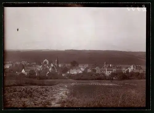 Fotografie Brück & Sohn Meissen, Ansicht Flöha, Blick auf den Ort mit der Kirche