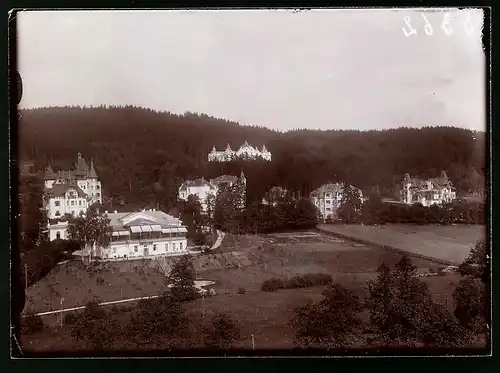 Fotografie Brück & Sohn Meissen, Ansicht Marienbad, Blick auf die Villen im Villenviertel, Villa Belevue