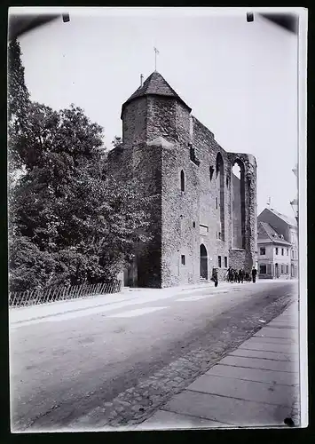 Fotografie Brück & Sohn Meissen, Ansicht Grossenhain, Strassenpartie an der Klosterruine mit Gasthaus Bierstuben