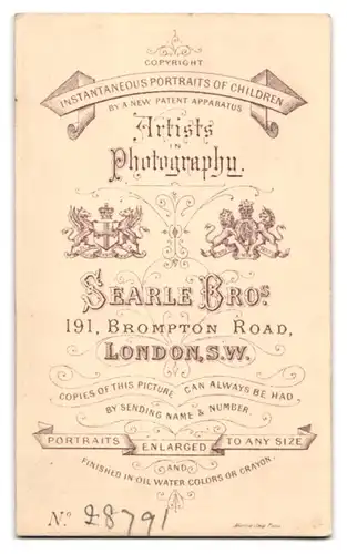 Fotografie Searle Bros, London S. W., 191 Brompton Road, Gutbürgerlicher Herr mit Vollbart