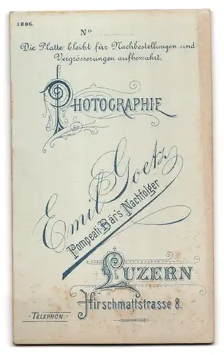 Fotografie Emil Goetz, Luzern, Hirschmattstrasse 8, Junges Mädchen mit Blumenkorb