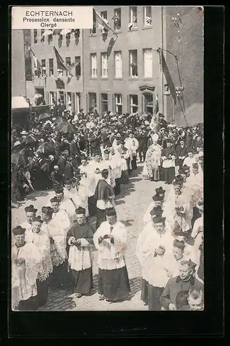 AK Echternach, Procession dansante, Clergé