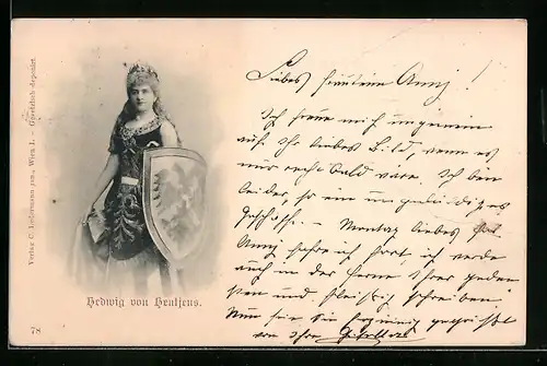AK Schauspielerin Hedwig von Hentjens mit Ritterschild