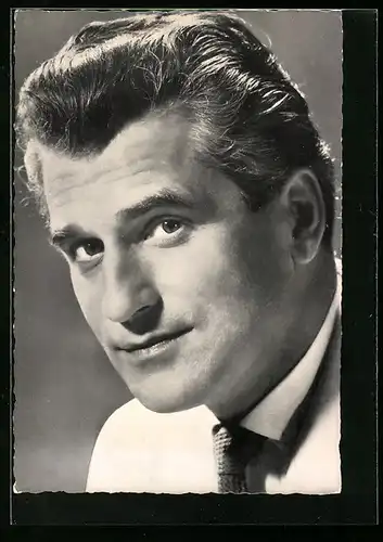 AK Schauspieler René Carol mit charmantem Blick