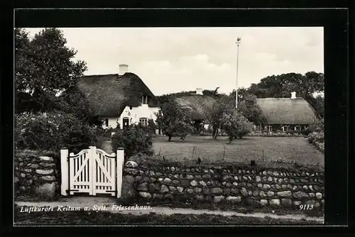 AK Keitum a. Sylt, Friesenhaus mit weissem Zaun
