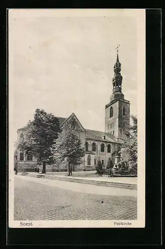 AK Soest, Petrikirche mit Statue