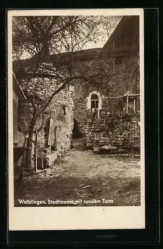 AK Waiblingen, Stadtmauer mit rundem Turm