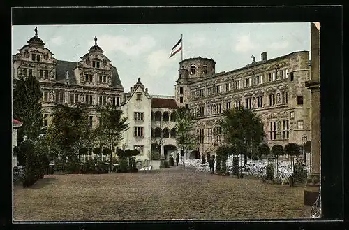 AK Leipzig, Welt-Ausstellung für Buchgewerbe und Graphik 1914, Schlosshof von Alt-Heidelberg