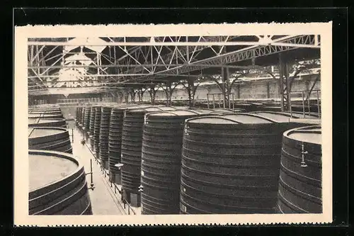 AK Wein in Fässern, Lagerung, Les Chais de Byrhh a Thuir