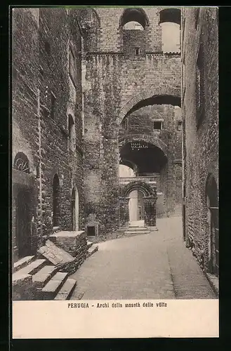 AK Perugia, Archi della massta delle volte