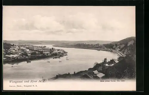 AK Wanganui, Ortspartie mit Fluss