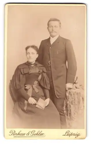 Fotografie Pinkau & Gehler, Leipzig, Turnerstrasse 11, Junges Paar in modischer Kleidung