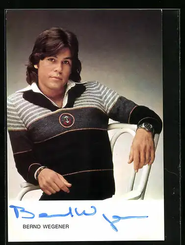 AK Musiker Bernd Wegener im Pullover, Autograph